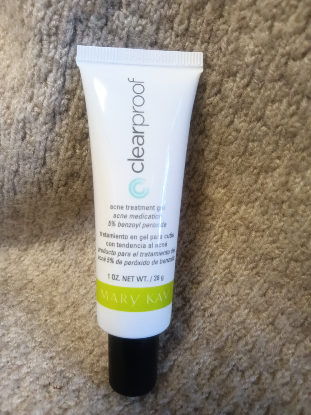 Mary Kay Clearproof Acne Treatment Gel – White & Lime Accent Unisex